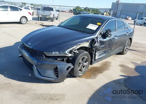 2021 Kia K5 Lxs z USA, uszkodzony, nr VIN 5XXG14J23MG018564